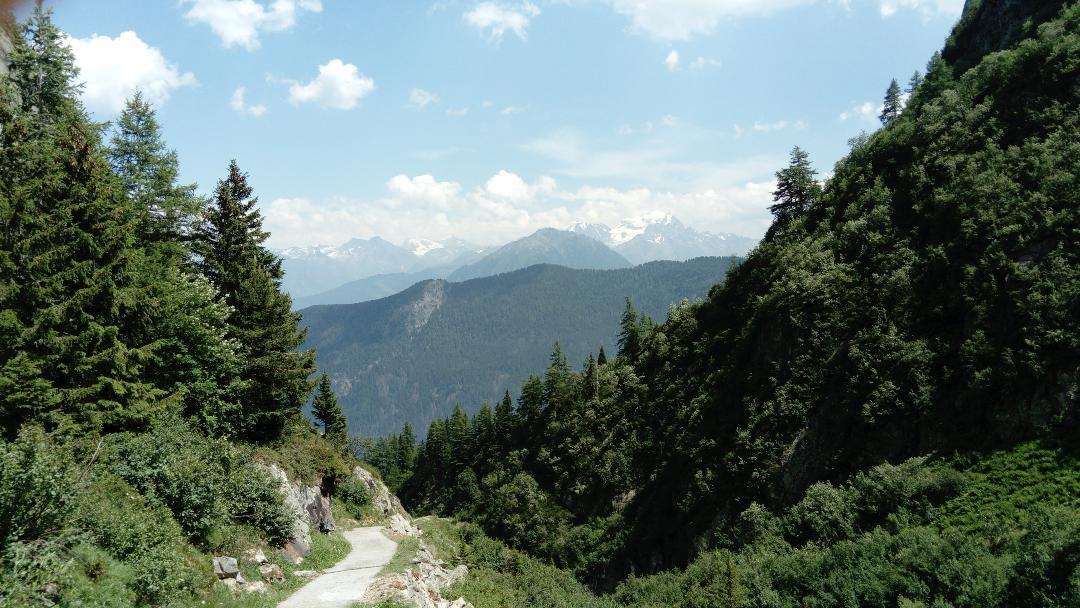 Villa Lieu Secret Dans Les Alpes Suisses Le Tretien Exterior foto